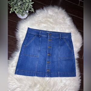 Ann Taylor The Loft button down denim skirt sz 14